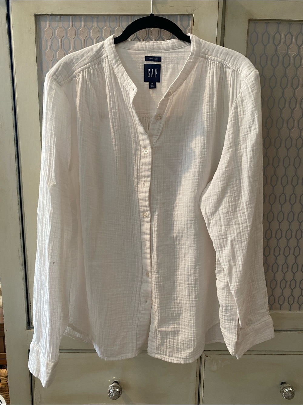 GAP White Textured Gauze Henley Button-Front Shirt